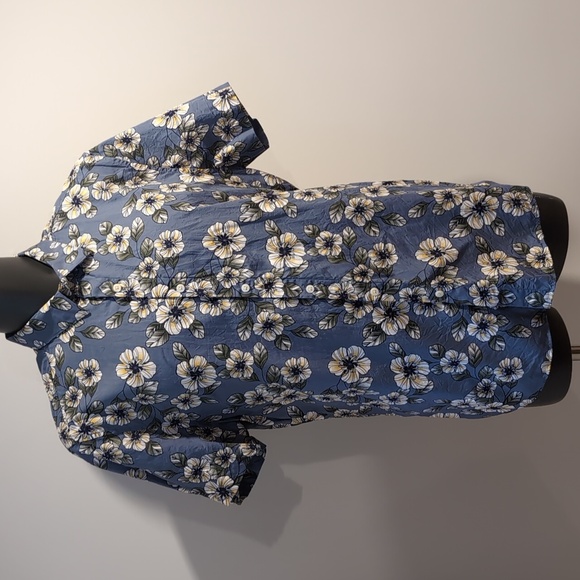 RW & Co Blue Floral Button Front Shirt - Picture 2 of 7